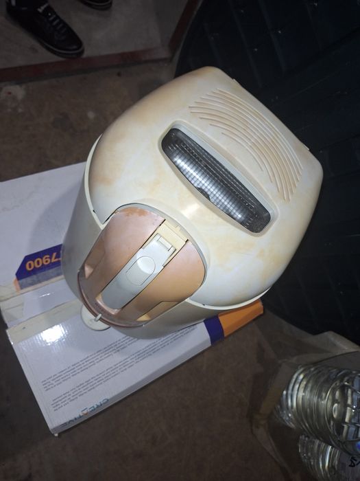 Продавам фритюрник Bosch