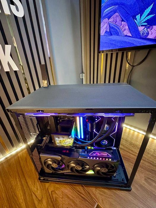 PC Lian LI EXCLUSIVIST Ryzen 9950X3D, RTX 5090,32Gb,2Tb,Tva,Garantie 3