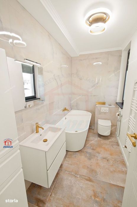 238.000 €  Condominium elegant, nou, în inima orașului Gal