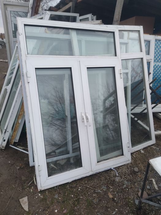 Хар хил размерда акфа ромлар ва Икки табакалик эшик бор