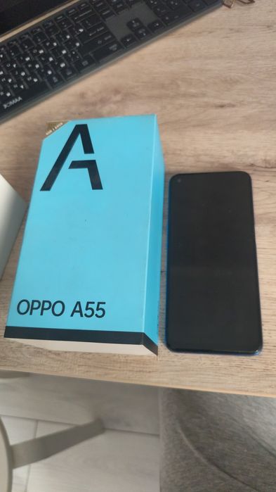 Продам б/у телефон