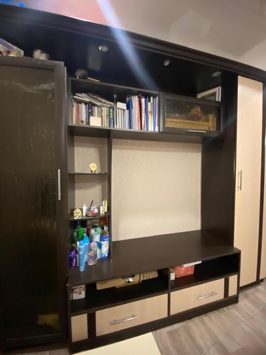 Продам шкаф для гостиной