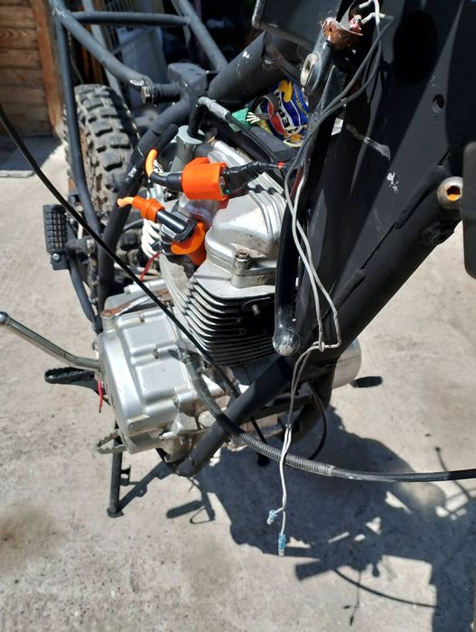 Vând cross 125cc