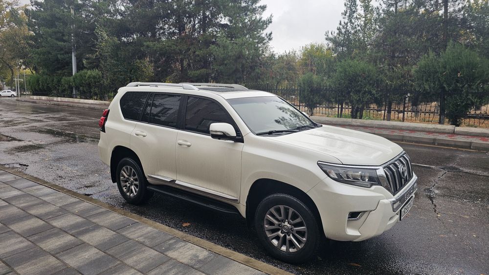 Tayota land Cruiser prado 150