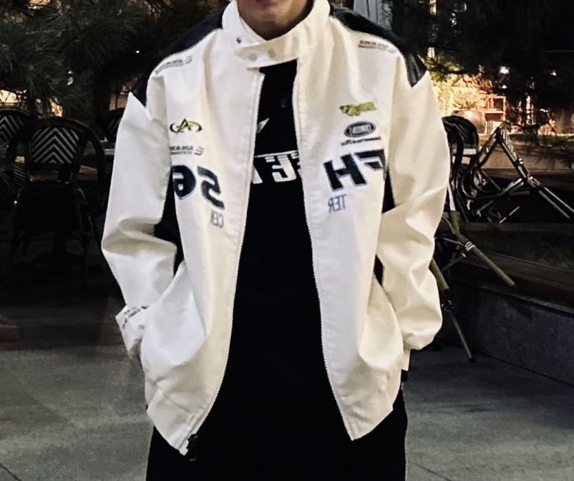 Красивый, стильный Бомбер