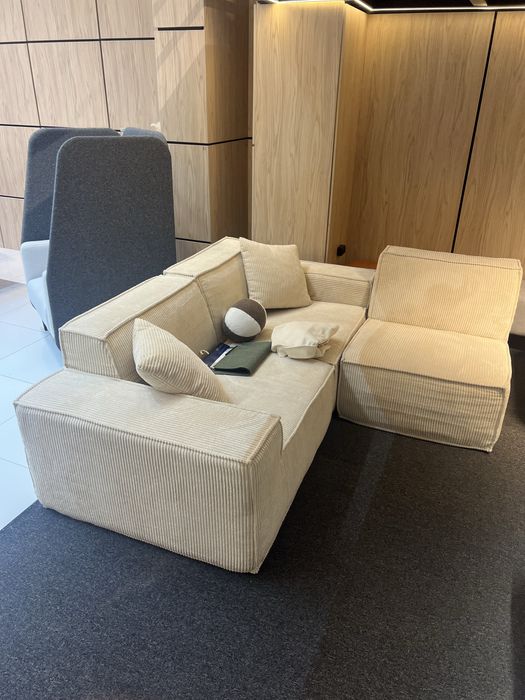 Бескаркасные диваны привозной