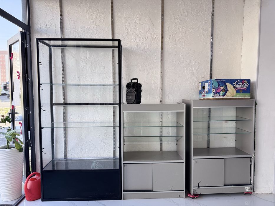 Стелаж стол для маника