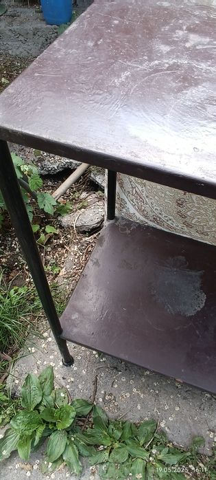 Стол для аквариума металлический