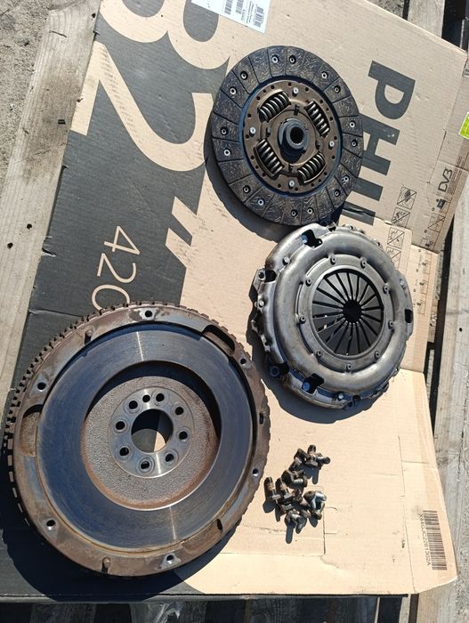 Комплект съединител 2.0 хди Пежо / Peugeot 2.0hdi