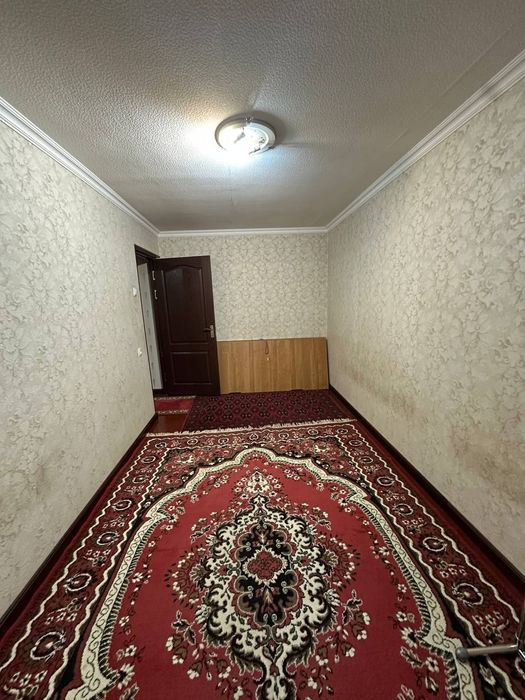 Arenda kvartira Yakkasaroy tumani 3xona 2etaj 5qavatli  oilaga berildi