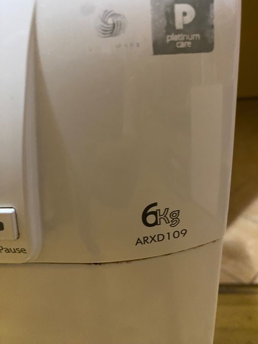 Пералня Ariston Hotpoint