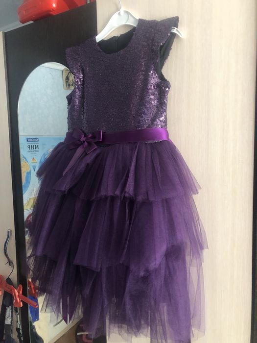 Продам платье нарядное