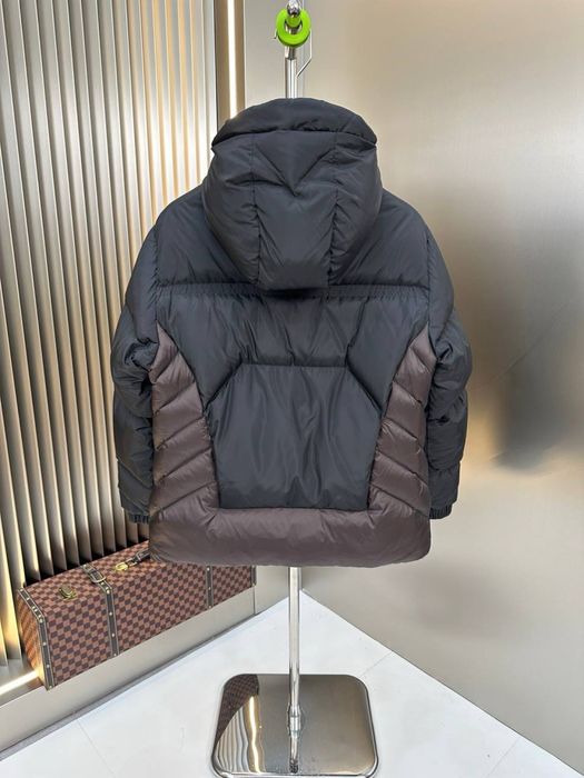 Geacă pufoasă Moncler Jarama