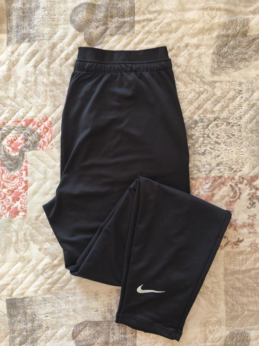 Дамско спортно долнище Nike размер XS