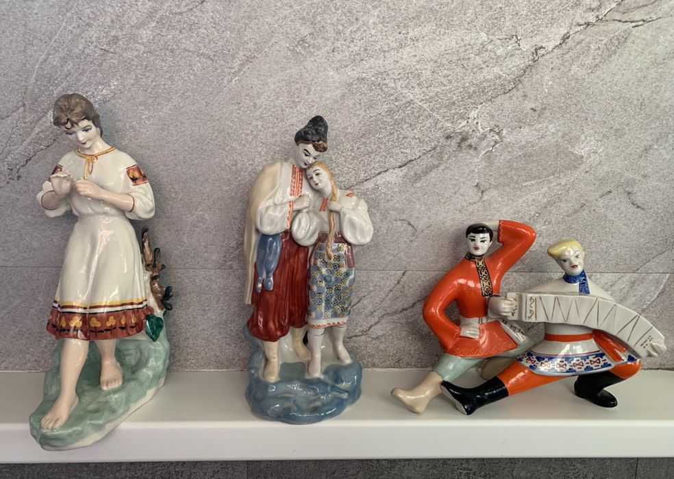 Статуэтки фарфоровые