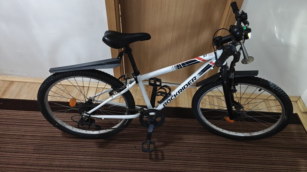 Vând bicicleta  copii