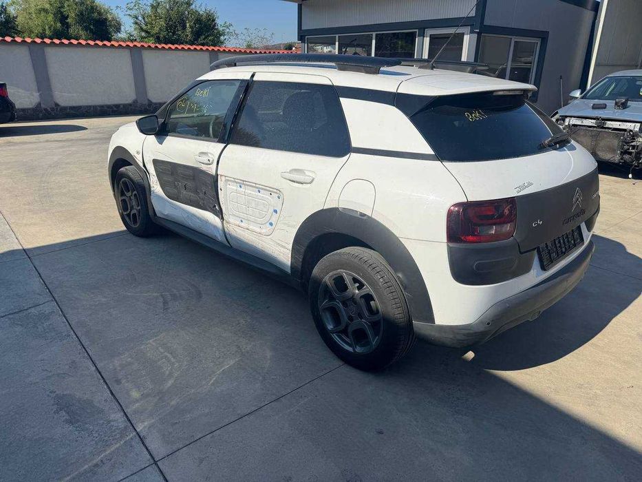 Citroen C4 Cactus НА ЧАСТИ
