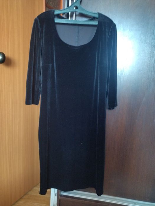 Продам кофта с капюшоном размер 54 .