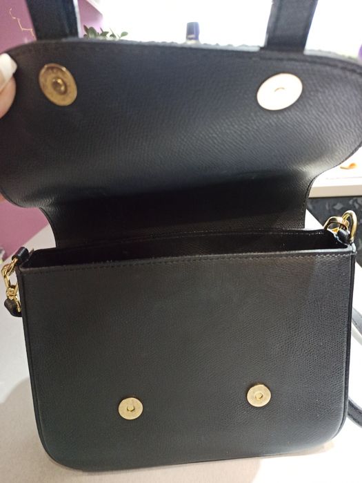 Дамска чанта естествена кожа