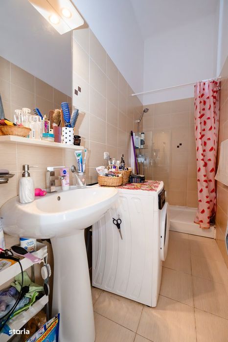 Apartament 1 camera, etaj 2, termoteca, central - M.Eminescu