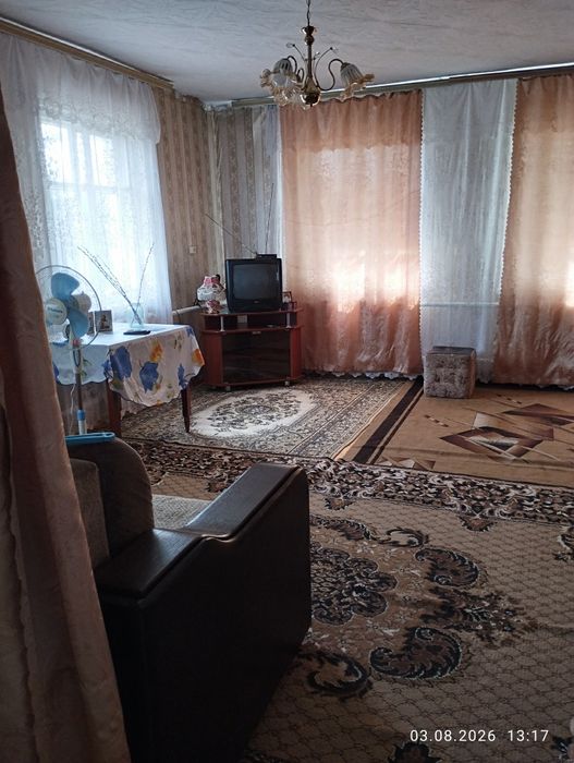 Продаётся   дом  .