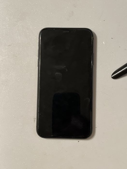 Айфон 11 цвет черный 64GB