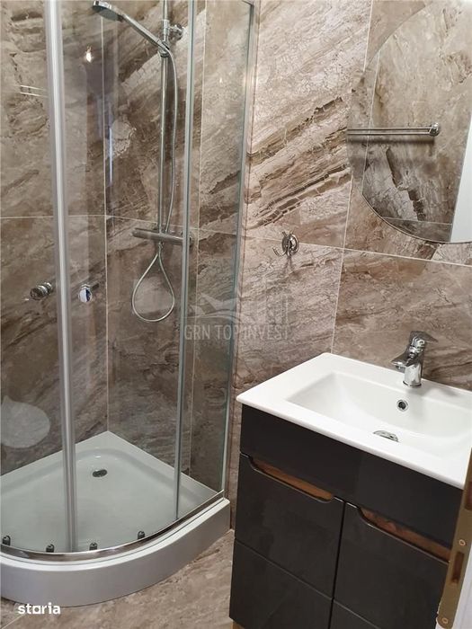 Apartament modern 3 camere 2 bai loc de parcare zona Selimbar