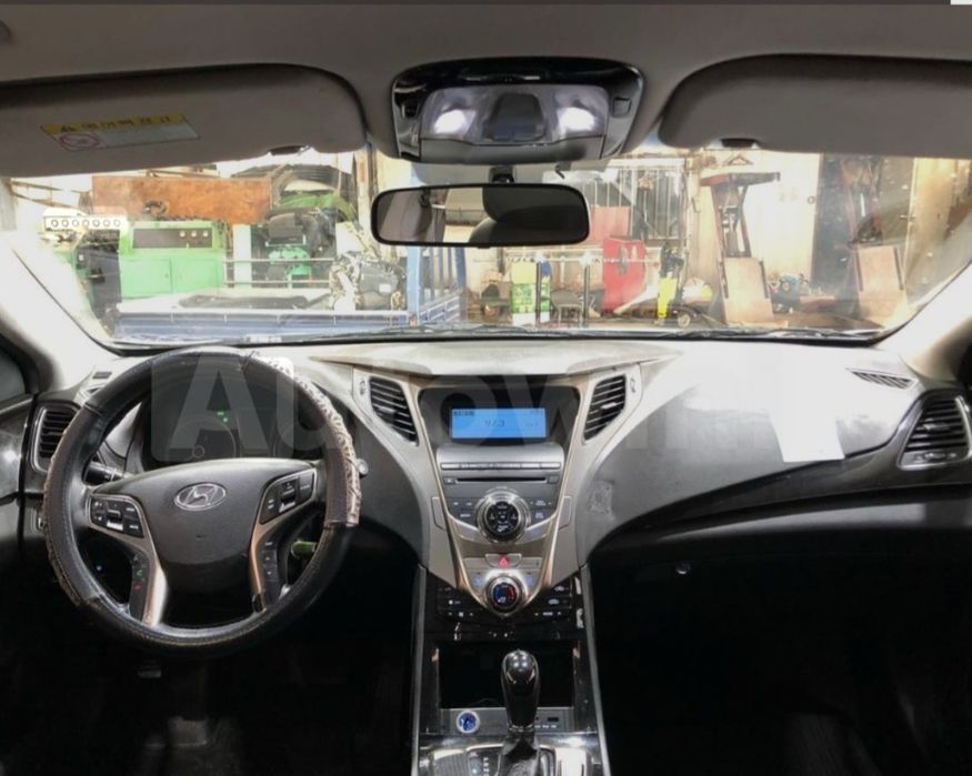 Магнитола от Hyundai Grandeur Azera в полном комплекте с рамкой