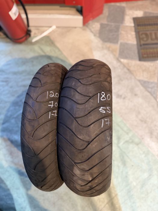 Set anvelope moto 120/70R17 și 180/55R17 Michelin!