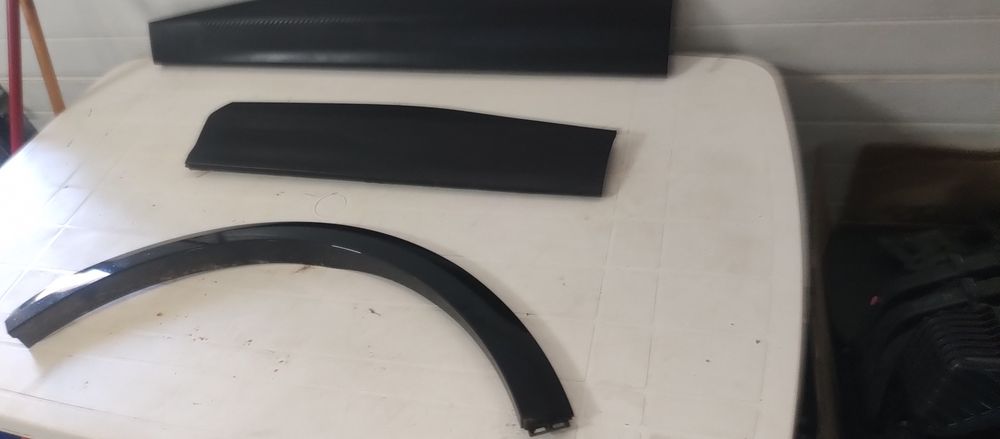 Bandou, bandouri stânga față , spate și aripa spate Renault Megane e-t