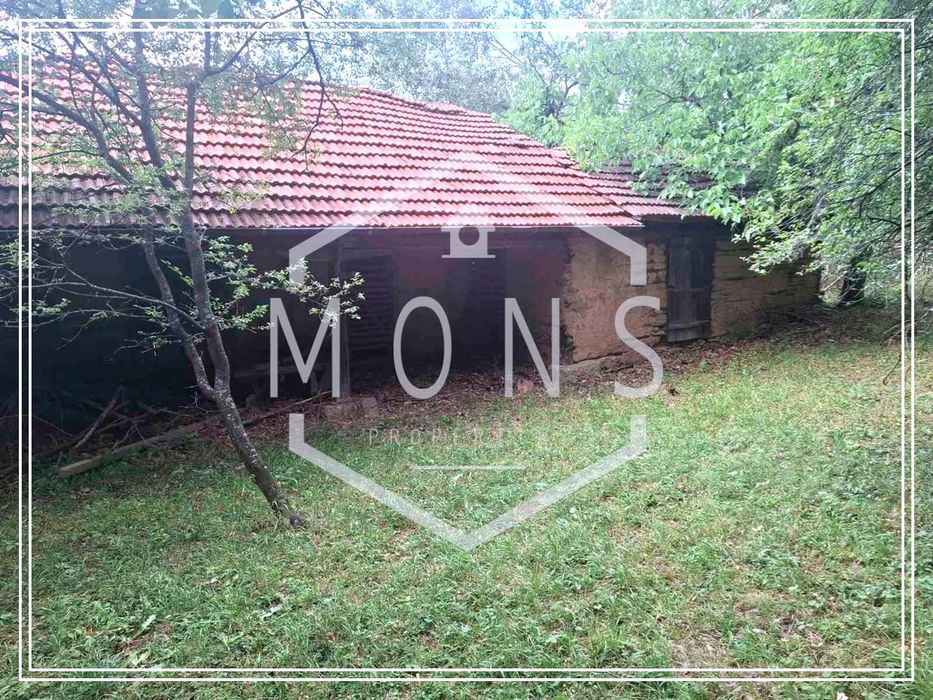 Къща в Габрово, област-с.Царева ливада площ 120 цена 27064