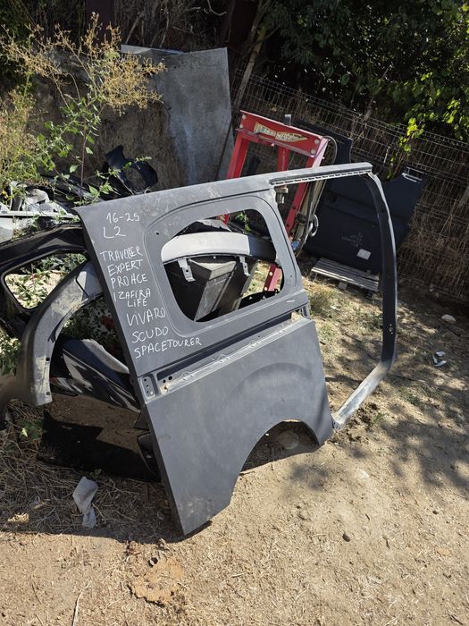 Traveller Expert ProAce Vivaro Zafira 16-25 заден десен панел калник