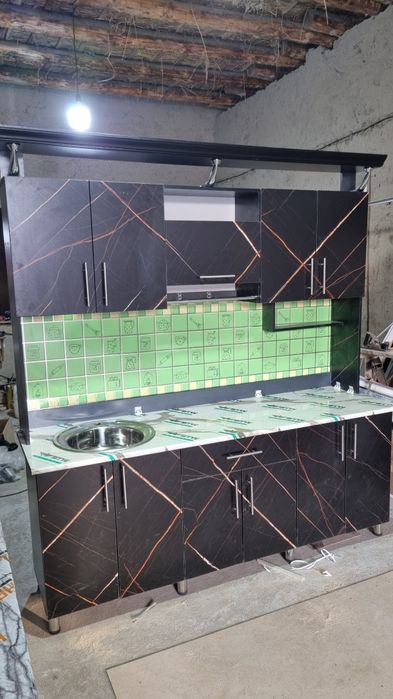 Kuxnni mebel tayyor 1 mln metri