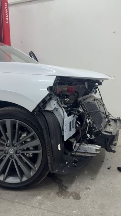 Костоправ хар хил турдаги урилган мошиналарга кузавной ремонт