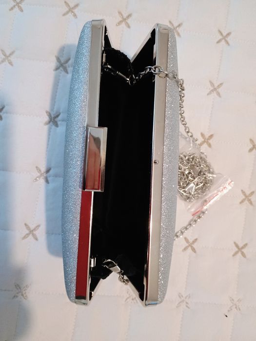 Сребриста официална чанта