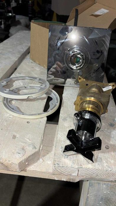 Смеситель AXOR (Handsgrone)