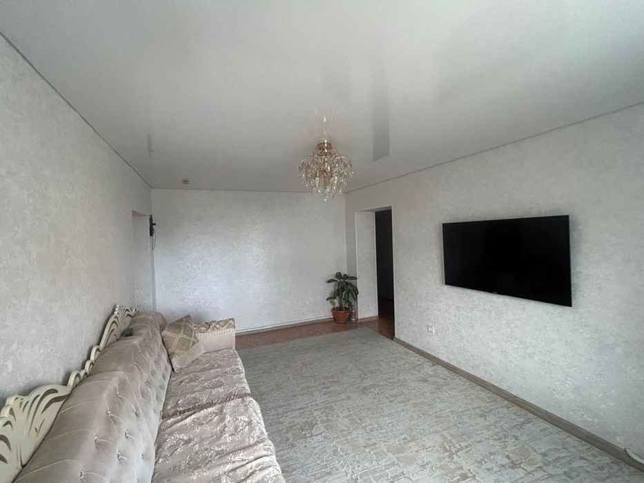 Продам квартиру 4-х комнатную