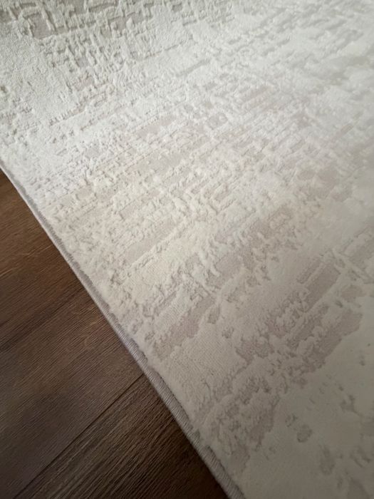 Продам новый ковер 230/150