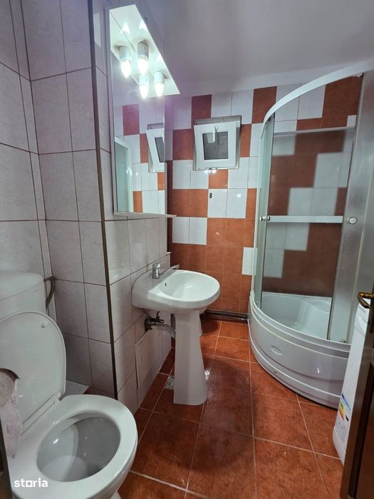 2 camere, decomandat, zona Spitalul Vechi, etaj intermediar