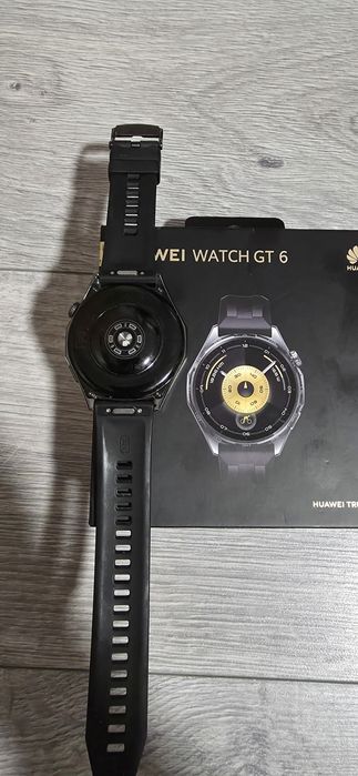 Vând Huawei GT 6