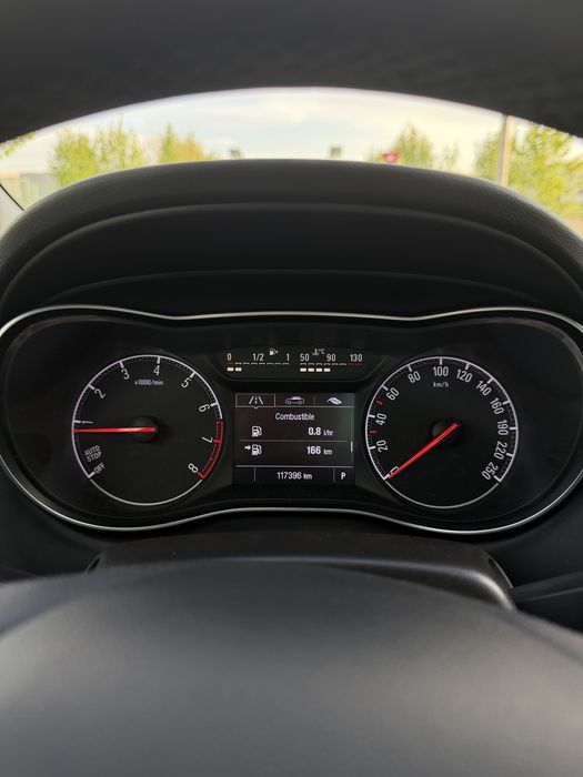 Opel Zafira Facelift 2019 Automată 7 Locuri 1.6 Benzină 136CP