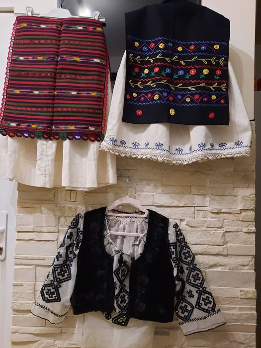 Batic casmir cu franjuri,Stergare Transilvania,Costum popular fete