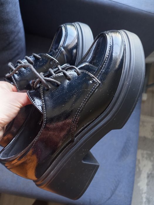 Ботинки лакированные