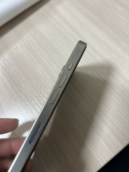 iPhone 15 pro 512 gb