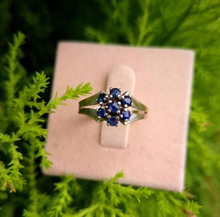 Inel din aur de 14K cu safire naturale