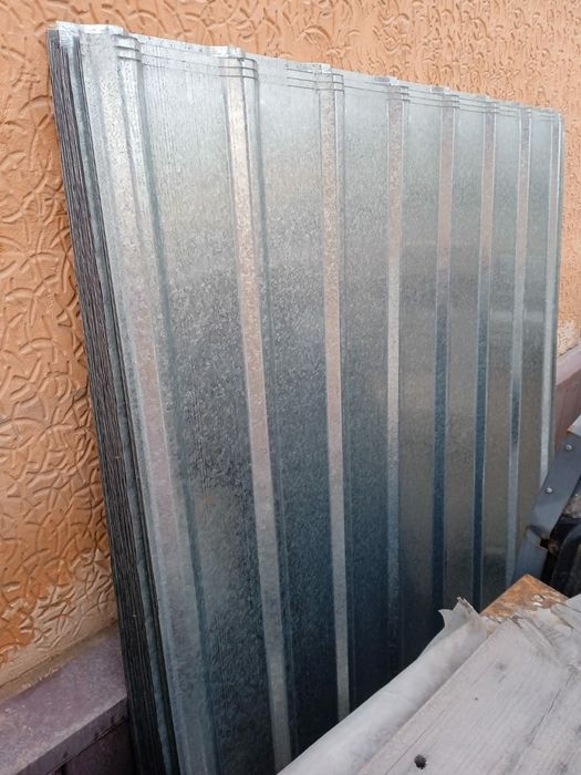 Продам профлисты прочные Кармет новые