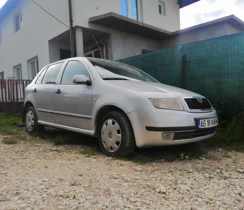 Vând Skoda Fabia 1.4i