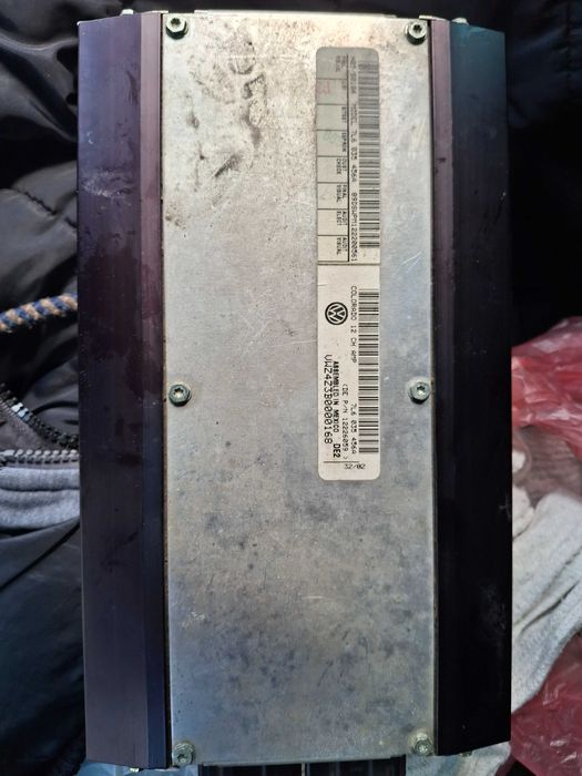 Оригинален усилвател за touareg 2007