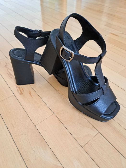 Качествени сандали изцяло ест.кожа.