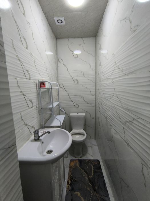 Продается квартира в самом центре Янгиюля (новостройка).